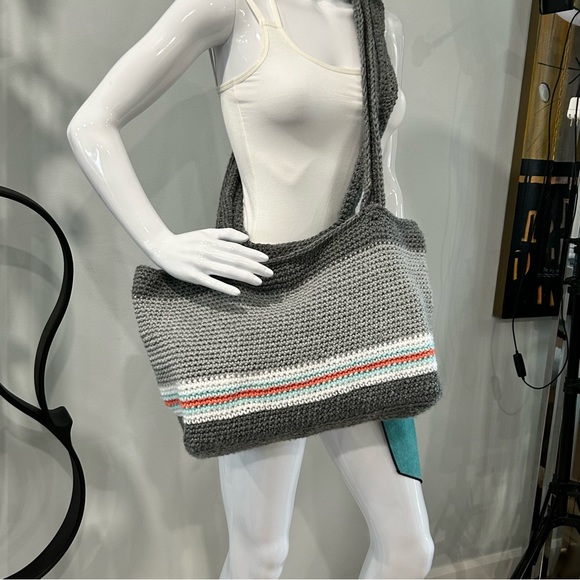 Hand Crocheted Beach Bag - Picture 3 of 8